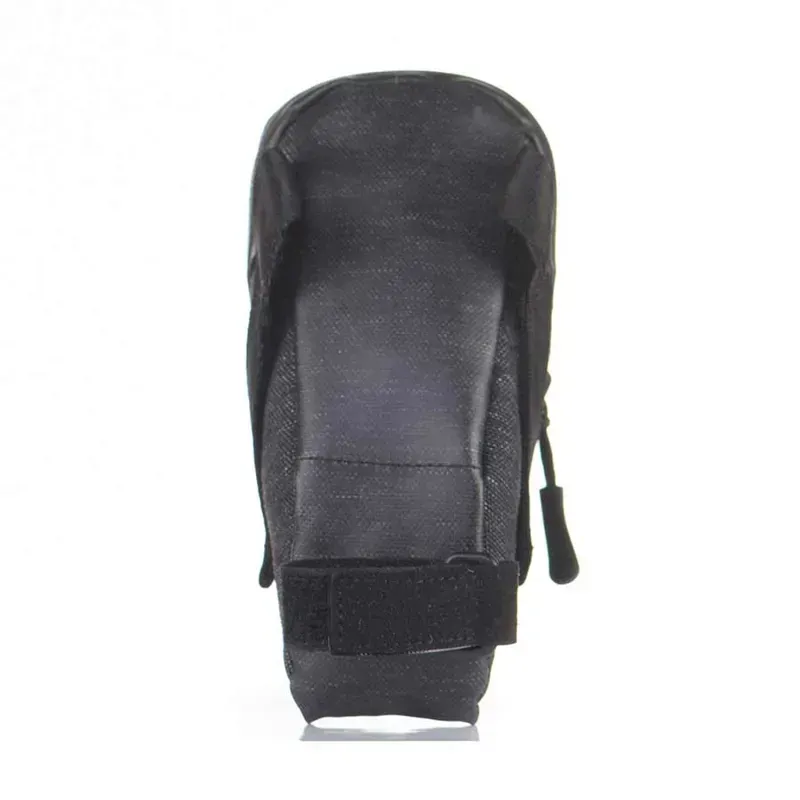 Lizard Skins Cache 0.8l Saddle Bag In Black-3