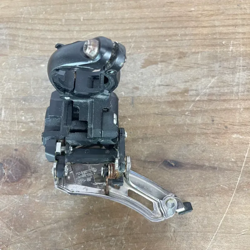 Shimano XTR Di2 FD-M9070 Ele. Clamp-On 11-speed Front Der. in Silver-2